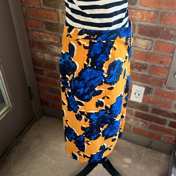 Who What Wear Floral Skirt 6 - Picture 6 of 6